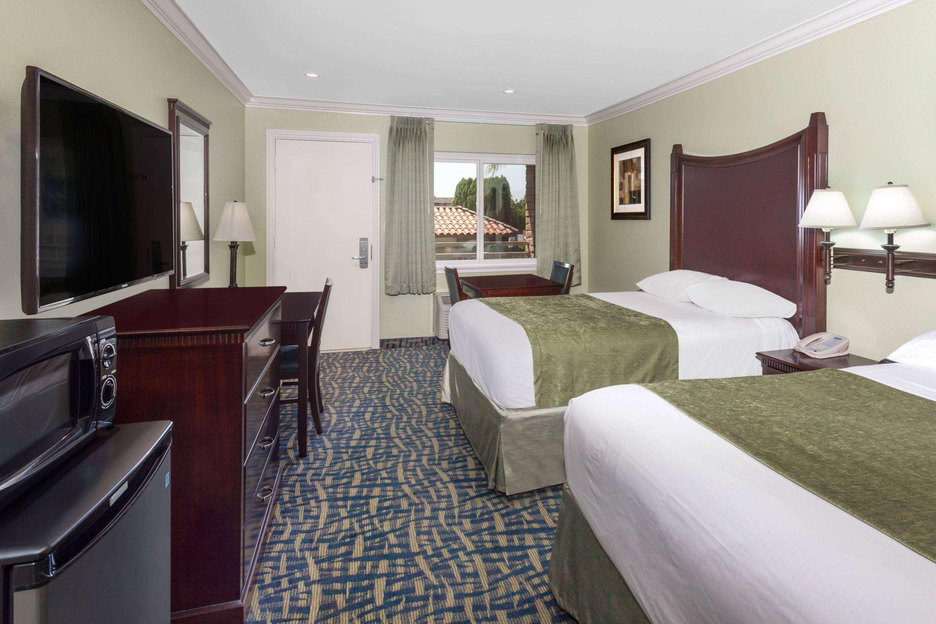 Travelodge By Wyndham Orange County Airport/ Costa Mesa Exterior foto